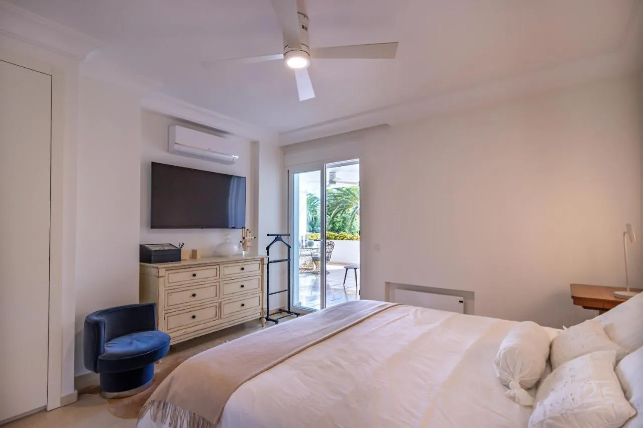 Lujoso Y Moderno Piso Con Piscina Cerca Del Campo De Golf En Guadalmina Alta Marbella - Quetzal 54 Apartment 0*,  Spain